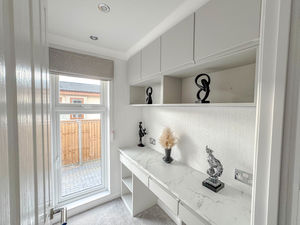 Photo 7- click for photo gallery